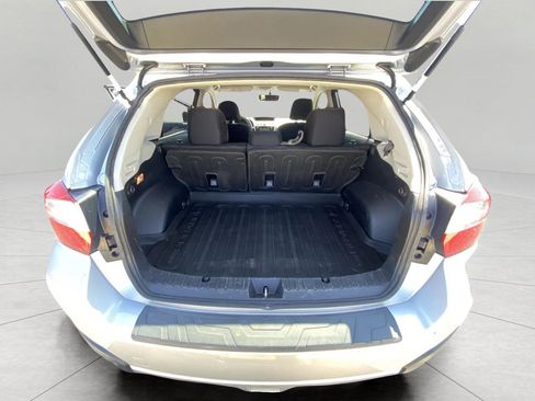 Used 2017 Subaru Crosstrek 2.0i Premium w/ Popular Package #1 AWD/4WD image 10