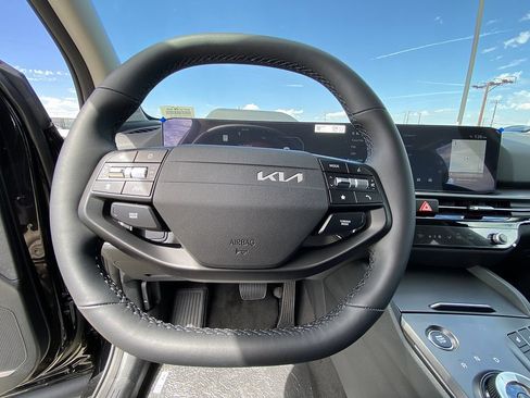 New 2026 Kia Sportage SX Prestige AWD/4WD image 17