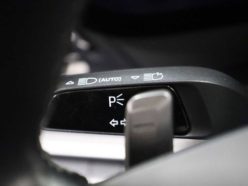 Certified 2022 Porsche 911 Carrera RWD image 30