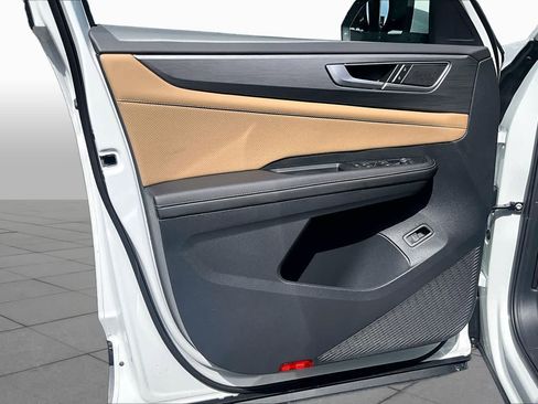 New 2026 Volkswagen Atlas Cross Sport SE FWD image 10