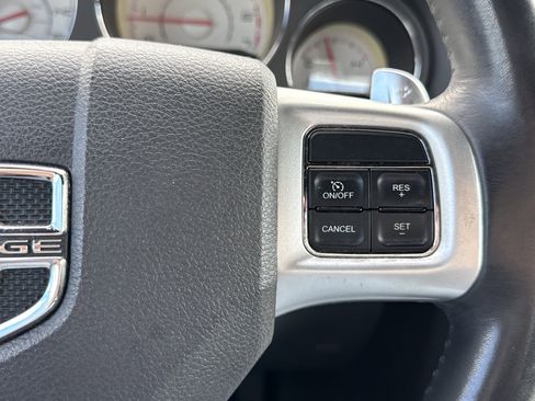 Used 2013 Dodge Challenger R/T image 15