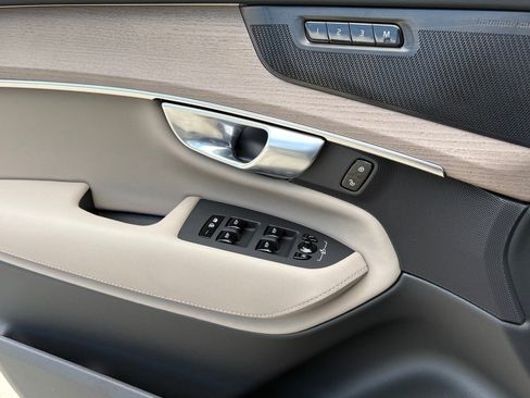 New 2026 Volvo XC90 B6 Ultra w/ Protection Package Premier image 16