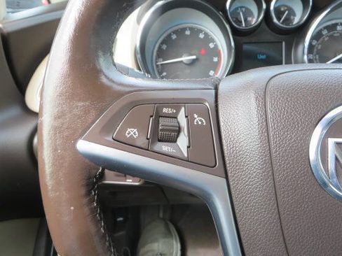 Used 2014 Buick Verano FWD image 17