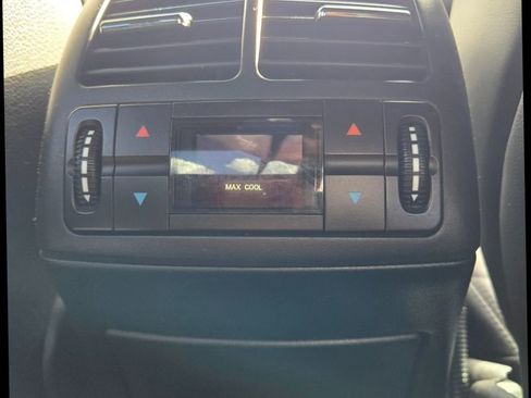 Used 2009 Mercedes-Benz E 63 AMG Sedan image 20