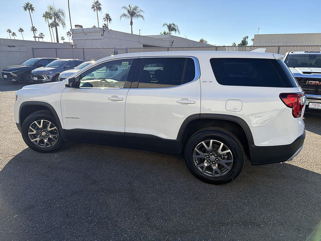 Used 2023 GMC Acadia SLE FWD image 8