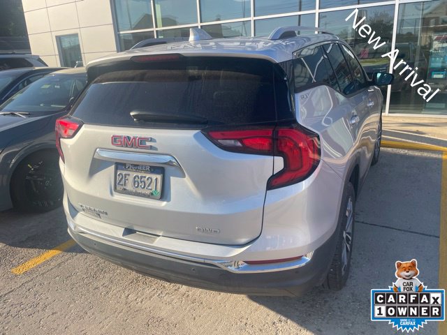 Used 2020 GMC Terrain SLT w/ Preferred Package AWD/4WD image 2