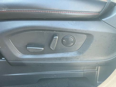 Used 2025 Ford Explorer ST-Line w/ Premium Package image 13