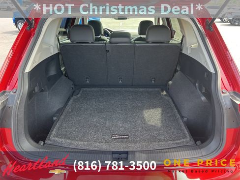 Used 2023 Volkswagen Tiguan SE image 48
