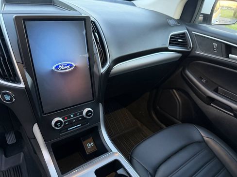 Used 2021 Ford Edge SEL AWD/4WD image 35