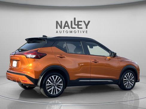 Used 2021 Nissan Kicks SR image 6