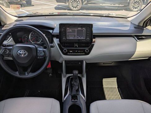 Certified 2022 Toyota Corolla Cross L FWD image 15