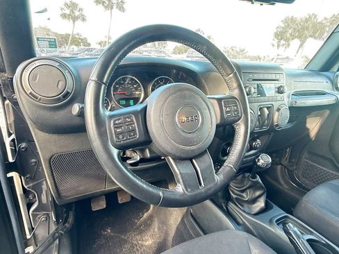 Used 2016 Jeep Wrangler Sport image 12