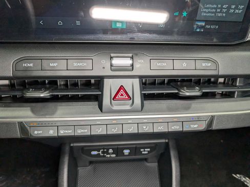 Certified 2025 Kia K4 LXS image 32