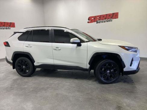 Certified 2024 Toyota RAV4 SE w/ Convenience Package image 2