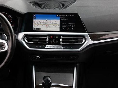 Used 2020 BMW 330i Sedan w/ M Sport Package RWD image 39