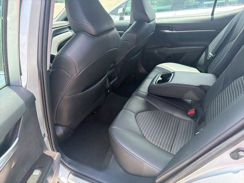 Used 2024 Toyota Camry SE FWD image 8