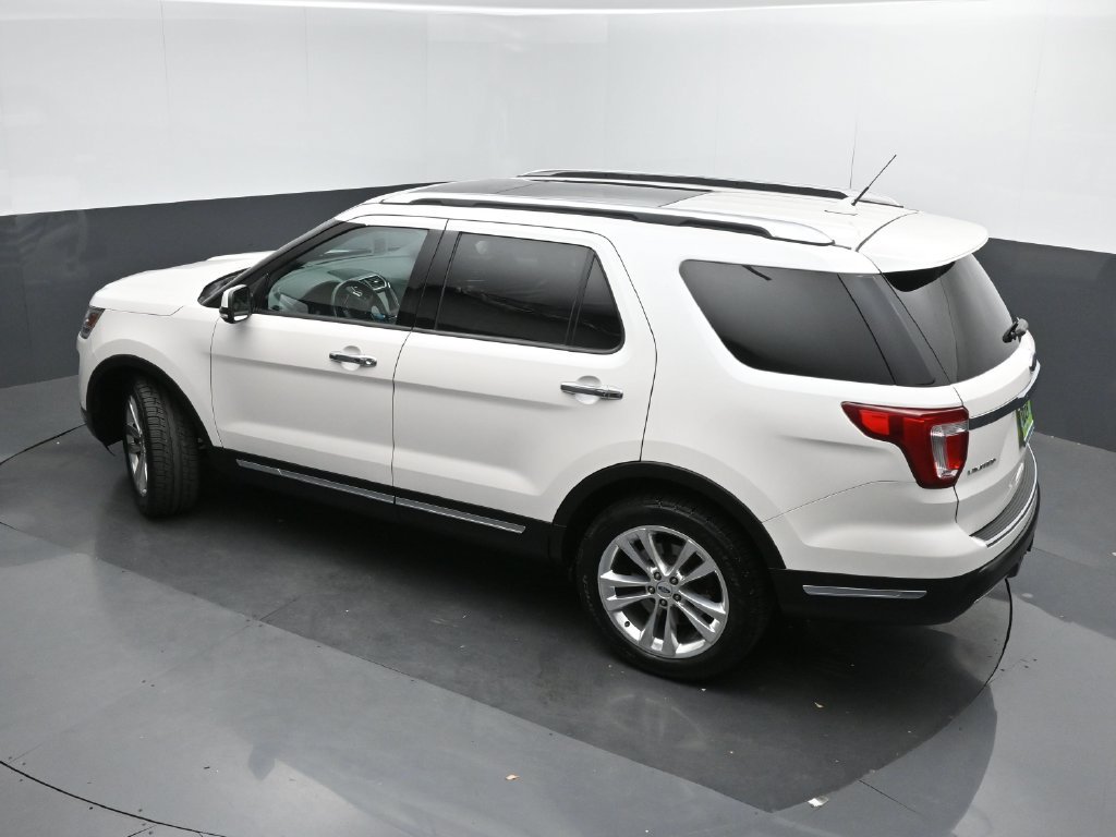 Certified 2018 Ford Explorer Limited w/ Equipment Group 301A AWD/4WD image 35