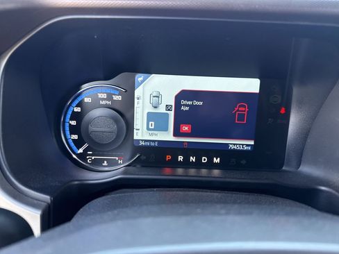 Used 2023 Ford Bronco Outer Banks image 27