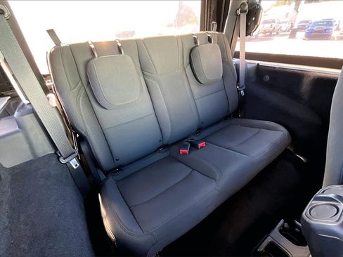 Used 2021 Jeep Wrangler Willys image 20