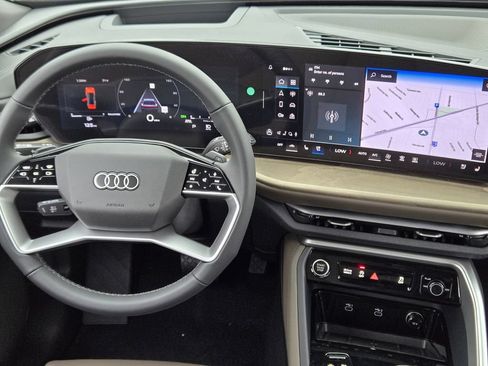Used 2025 Audi Q5 Prestige AWD/4WD image 32