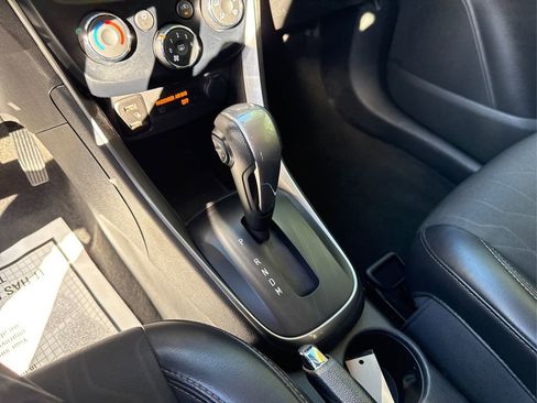 Used 2020 Chevrolet Trax LT w/ Driver Confidence Package image 31