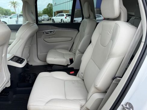 Used 2023 Volvo XC90 B6 Plus w/ Protection Package Premier AWD/4WD image 12