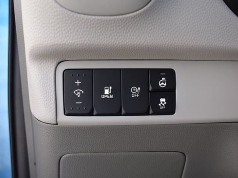 Used 2017 Kia Soul EV FWD image 15