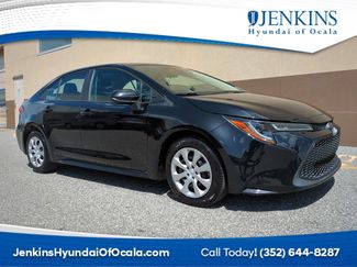Used 2020 Toyota Corolla LE image 1