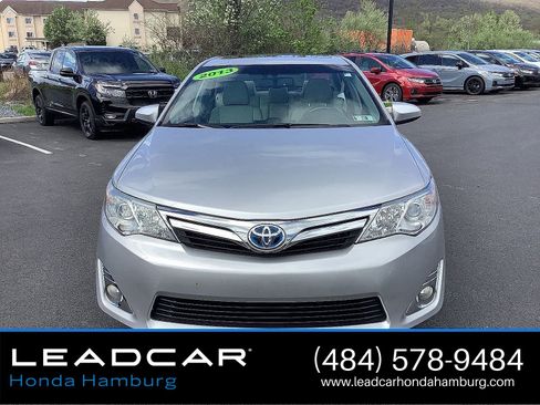Used 2013 Toyota Camry XLE w/ Leather Pkg FWD image 12