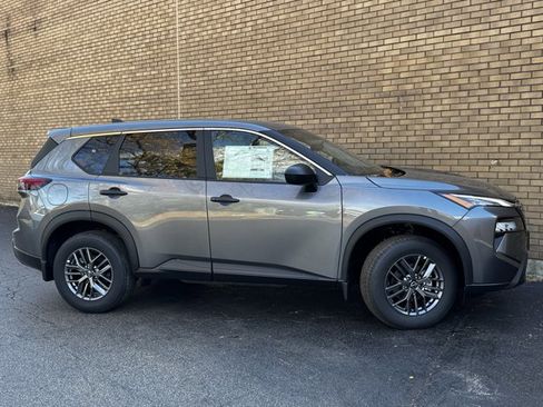 New 2026 Nissan Rogue S image 7