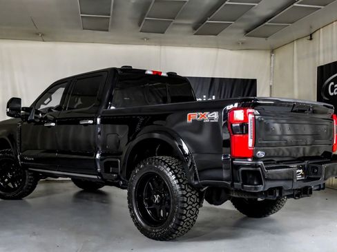 Used 2025 Ford F250 Platinum AWD/4WD image 11