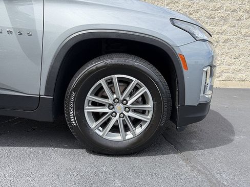 Used 2023 Chevrolet Traverse LT FWD image 7
