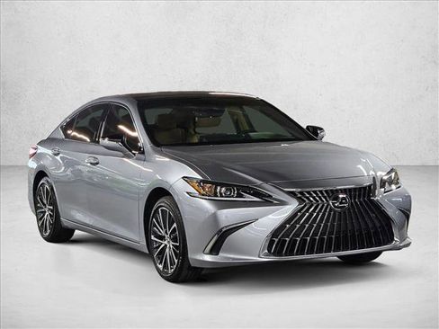 Used 2025 Lexus ES 350 w/ Premium Package image 3