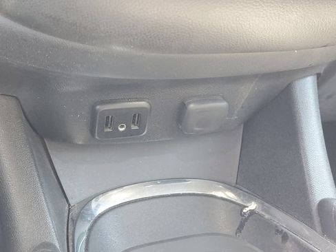 Used 2016 Chevrolet Malibu LT w/ Leather Package FWD image 24