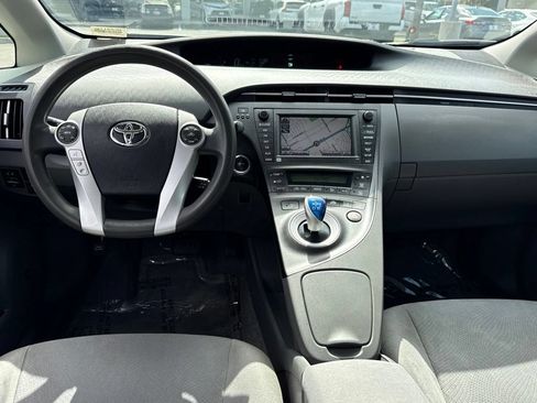 Used 2010 Toyota Prius Two FWD image 29