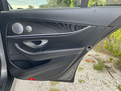 Used 2019 Mercedes-Benz E 300 4MATIC w/ Premium 1 Package image 29
