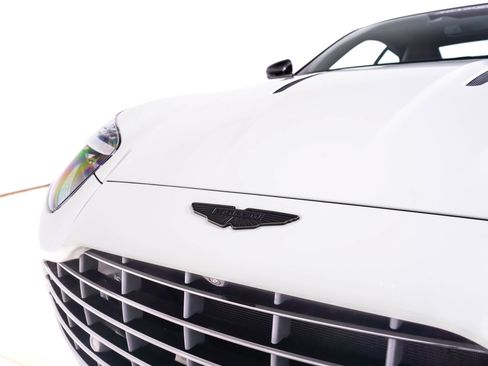 Used 2025 Aston Martin DB12 Coupe RWD image 14