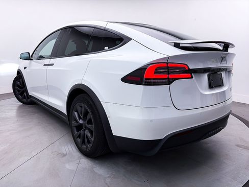 Used 2022 Tesla Model X Plaid image 2