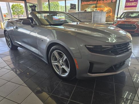 Used 2023 Chevrolet Camaro LT RWD image 3