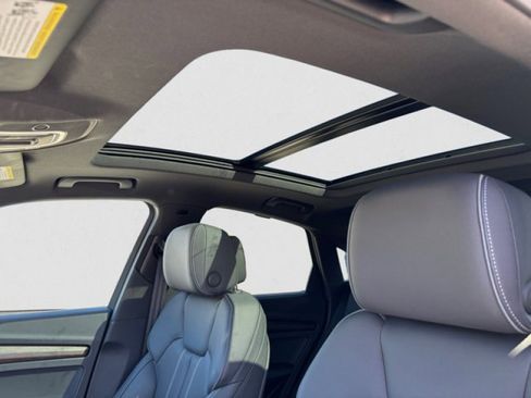 Used 2023 Audi Q5 2.0T Prestige image 12