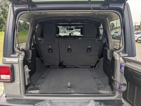 Used 2021 Jeep Wrangler Unlimited Sport AWD/4WD image 11