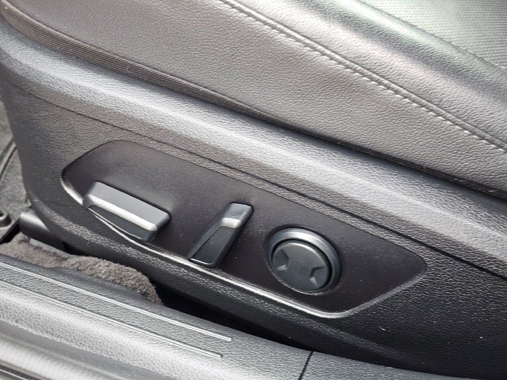 Used 2022 Hyundai Sonata Limited w/ Cargo Package FWD image 22