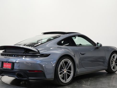 Used 2025 Porsche 911 Carrera image 9