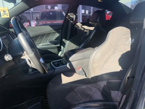 Used 2018 Dodge Charger R/T Scat Pack RWD image 17