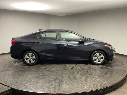 Used 2016 Chevrolet Cruze LS image 9