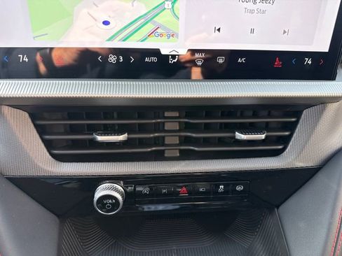 New 2026 Ford Explorer ST-Line w/ ST-Line Street Pack image 24