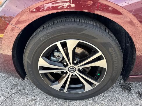 Certified 2023 Nissan Sentra SV image 18