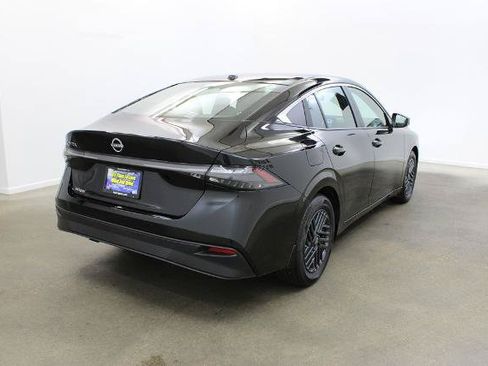 Certified 2026 Nissan Sentra SV w/ SV Convenience Package FWD image 5