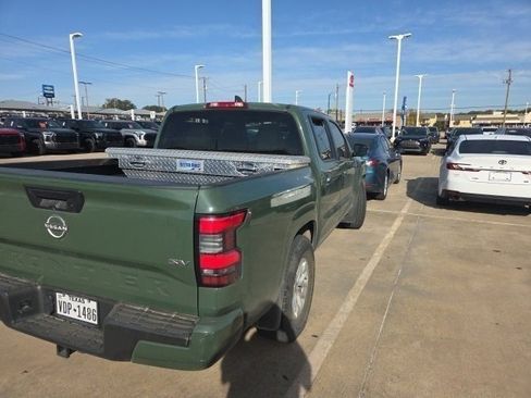 Used 2024 Nissan Frontier SV w/ Tow Package image 8