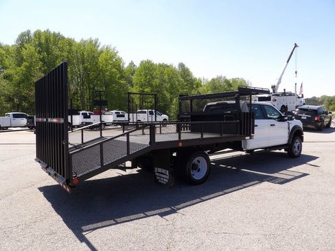 Used 2024 Ford F550 2WD Crew Cab Super Duty image 8